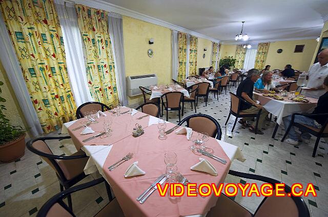 Cuba Varadero Villa Tortuga La segunda sección del comedor es grande.