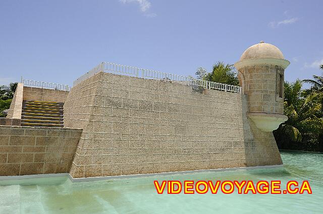 Cuba Varadero Melia Peninsula Varadero Con una fortaleza y un tobogán de agua