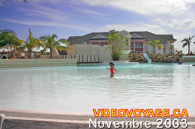 Cuba Varadero Melia Peninsula Varadero The pool of children had little vegetation, sliding was visible at the time.