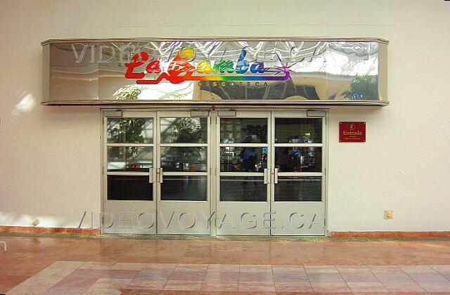 Cuba Varadero Tuxpan La discothèque La Bamba. Depuis plus de 2 ans cette discothèque est réservé aux clients de l'hôtel.  Il est probable qu'elle soit réouverte au public.