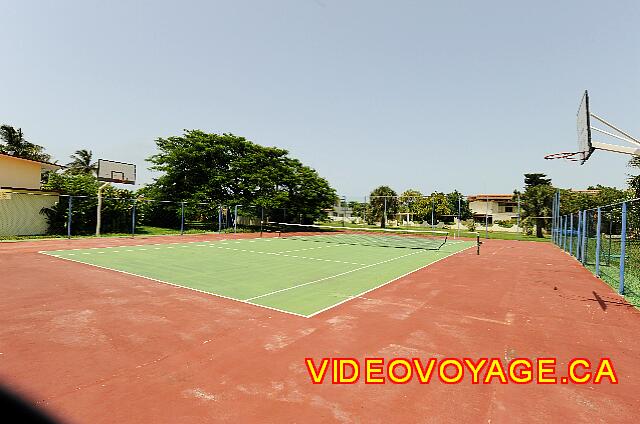 Cuba Varadero Hotel Villa Cuba Le terrain de tennis qui n'est pas éclairé.