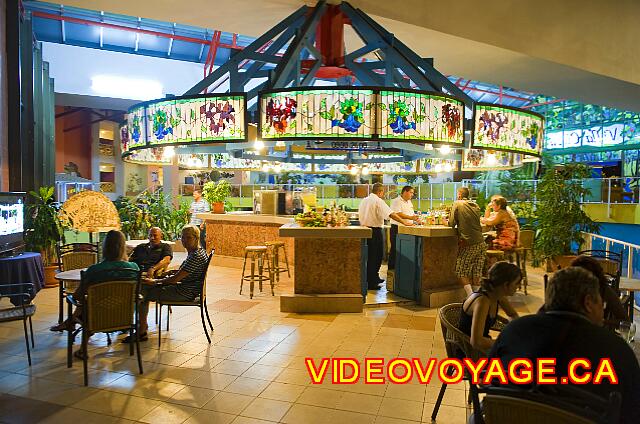 Cuba Varadero Hotel Villa Cuba The most popular bar. It is not accessible by disabled persons.