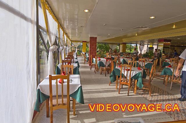 Cuba Varadero Hotel Villa Cuba Several tables on the side windows.